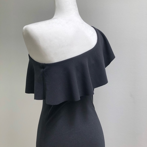 Champagne and Cupcakes - Picture 5 of 7